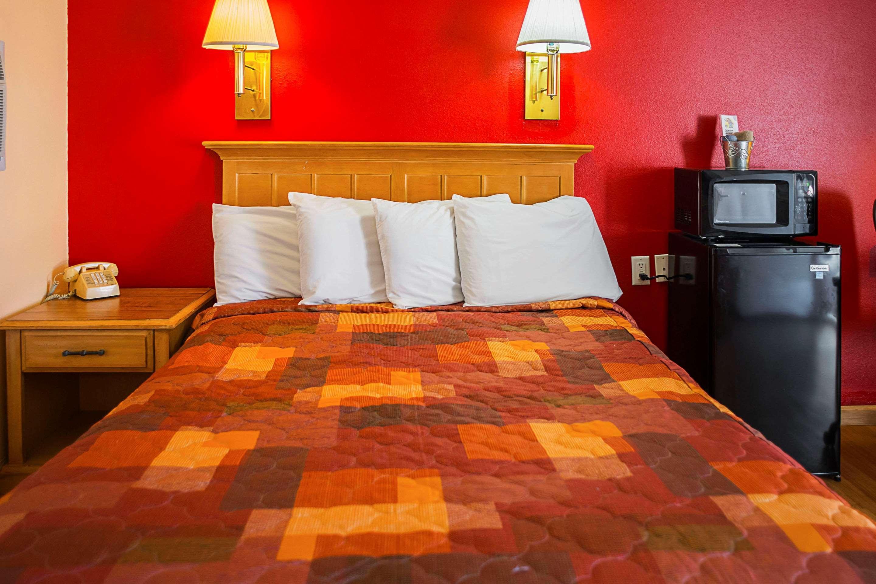 Rodeway Inn Buffalo Exterior foto