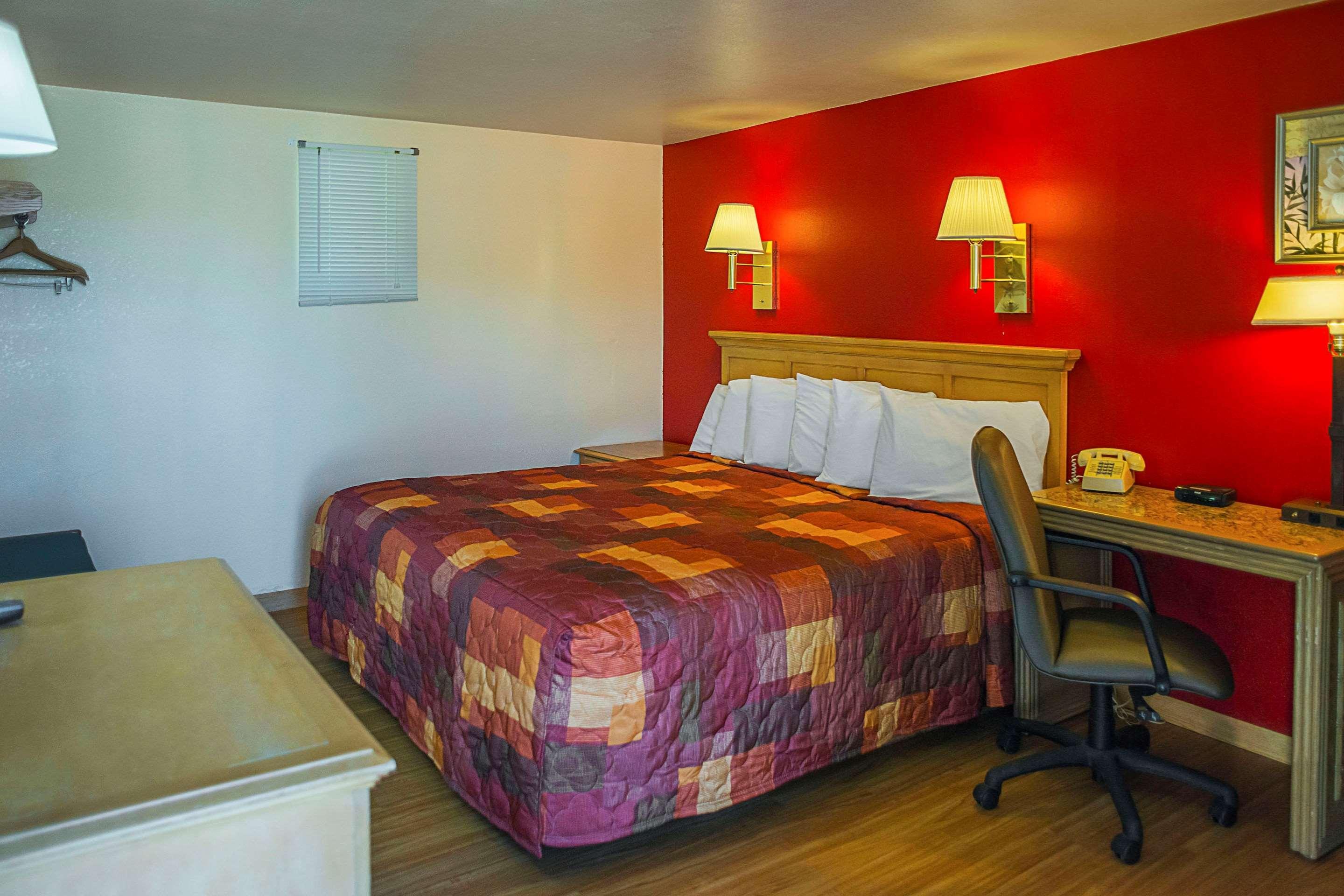 Rodeway Inn Buffalo Exterior foto